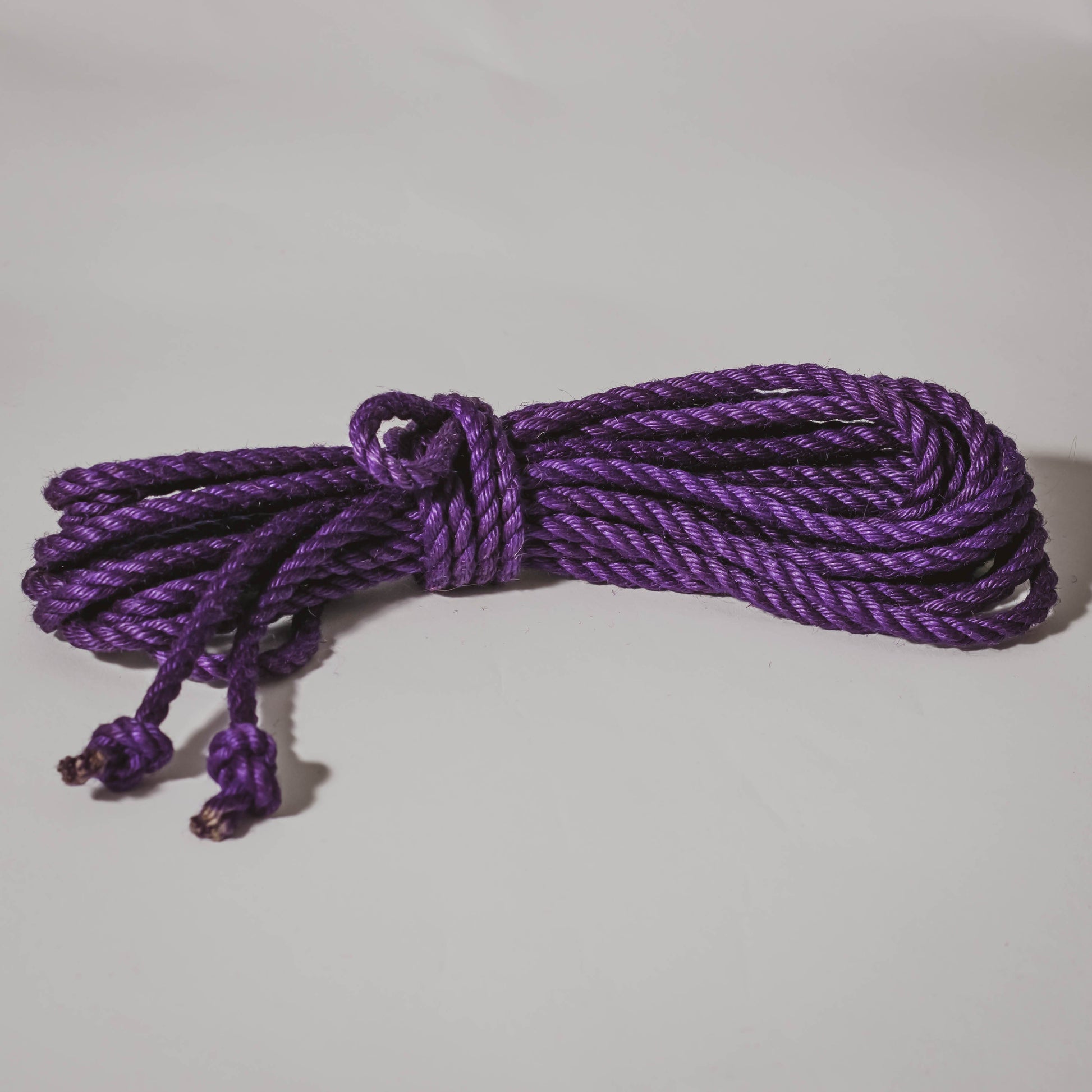 Purple jute rope (treated, 6mm) – Anatomie Rope Shop