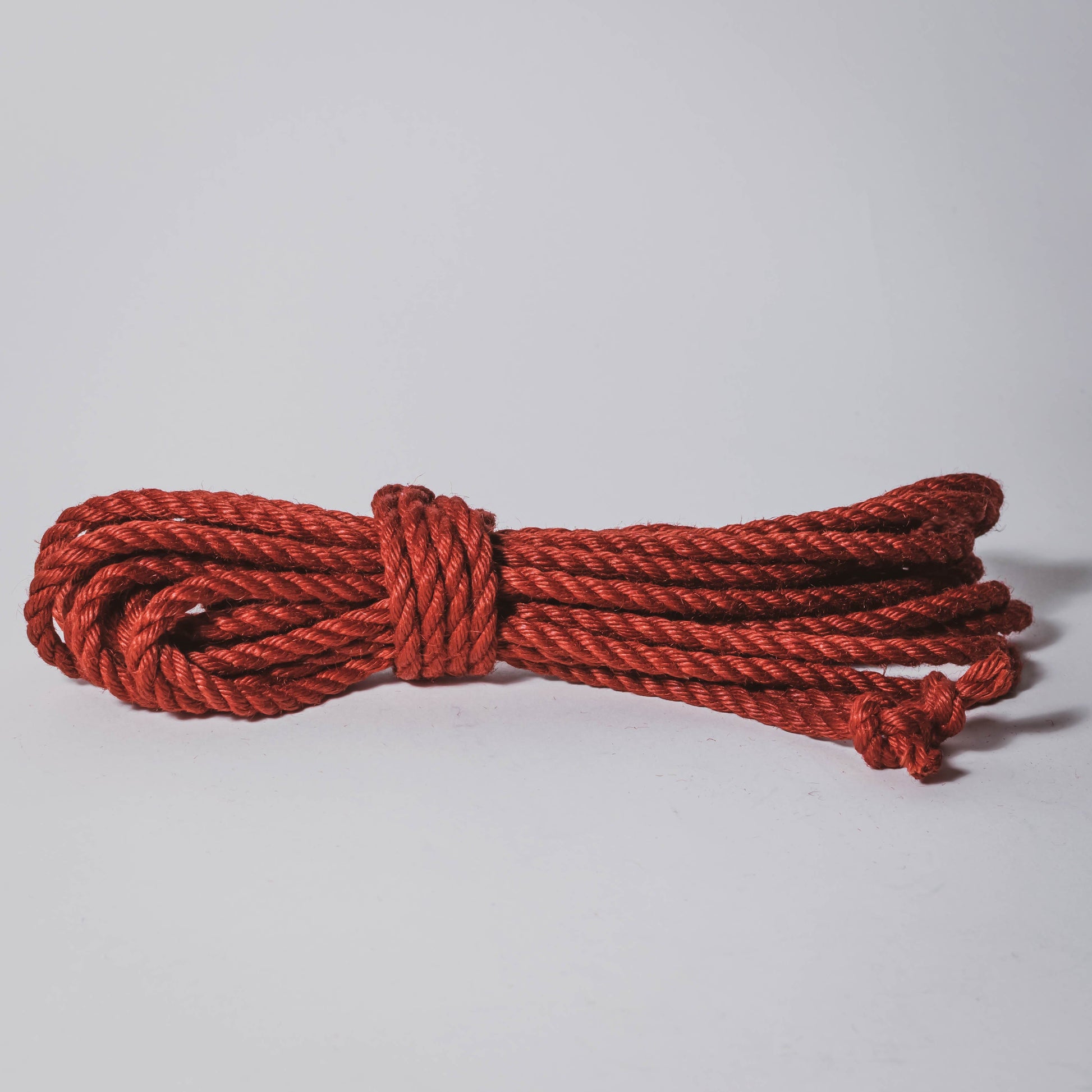 Red jute rope (treated, 6mm) – Anatomie Rope Shop